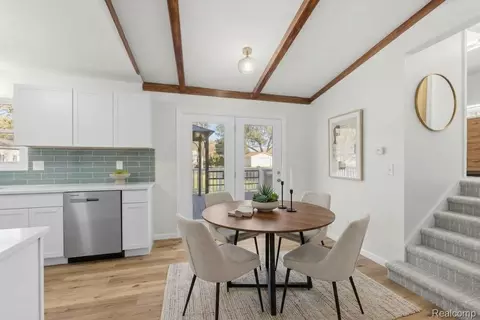 2052 N Vassar Rd, Davison, MI 48423