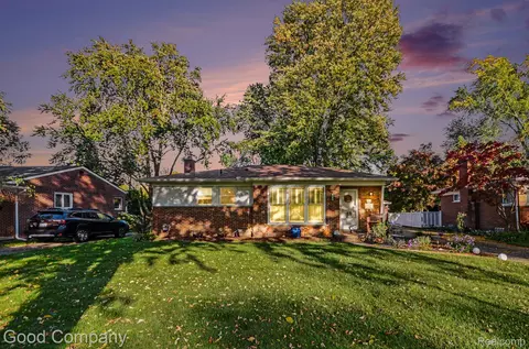 22766 Frederick Ave, Farmington, MI 48336