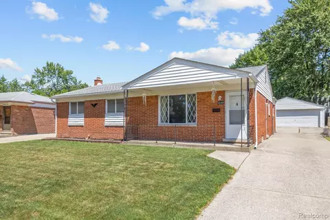 30388 Yorkshire Dr, Madison Heights, MI 48071