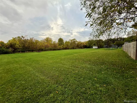 Other - 1469 Hendricks Dr, Monroe, MI 48162 photo 18 of 20