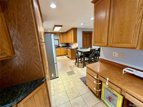 Kitchen - 1469 Hendricks Dr, Monroe, MI 48162 photo 5 of 5
