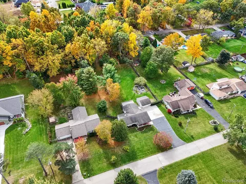View/Area - 5601 Delmas Rd, Independence, MI 48348 photo 4 of 17
