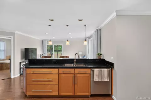 Kitchen - 5601 Delmas Rd, Independence, MI 48348 photo 5 of 5