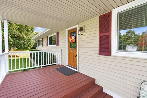 Exterior - 5601 Delmas Rd, Independence, MI 48348 photo 1 of 13