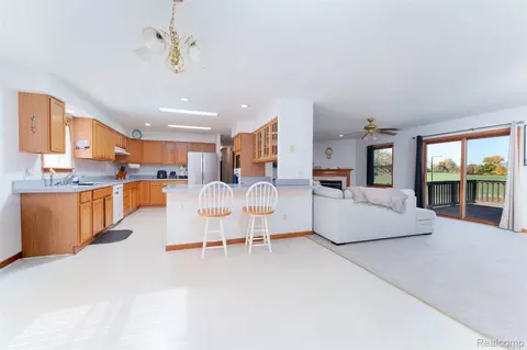 Kitchen - 12870 Scott Rd, Springfield, MI 48350 photo 1 of 4