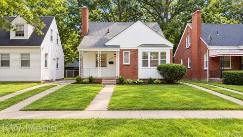 17593 Fielding St, Detroit, MI 48219