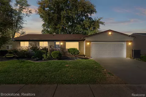 22145 Purdue Ave, Farmington Hills, MI 48336
