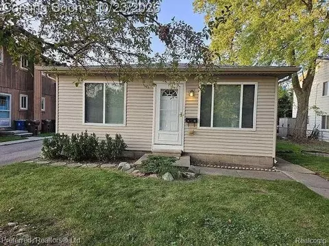 1470 E Junction St E, Plymouth, MI 48170