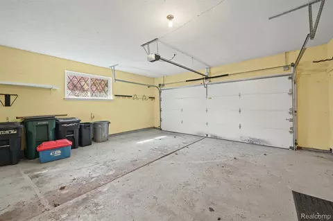 Other - 2341 Newbedford Dr, Troy, MI 48085 photo 4 of 9