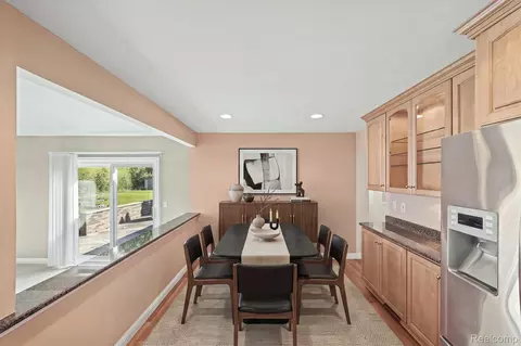 Dining - 2341 Newbedford Dr, Troy, MI 48085 photo 3 of 3