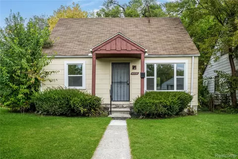 16828 W Chicago St, Detroit, MI 48228