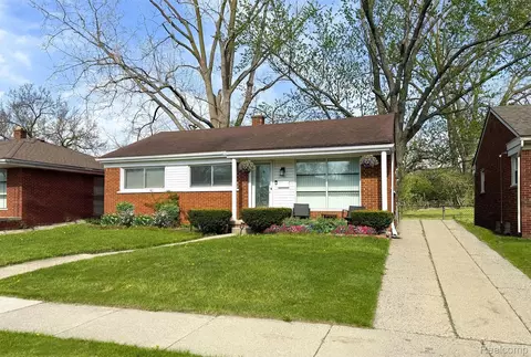 22030 Church St, Oak Park, MI 48237