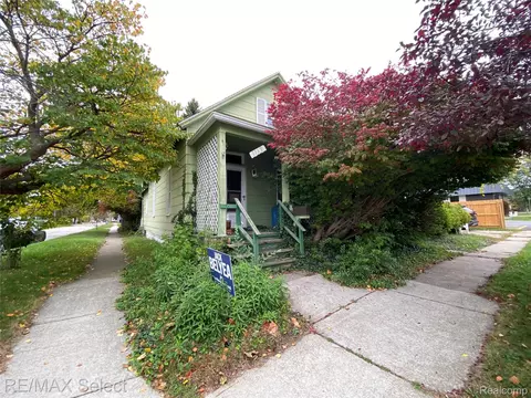 1119 Sedgwick St, Port Huron, MI 48060