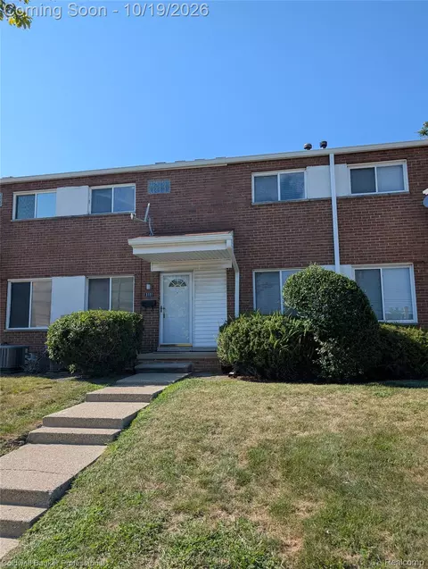 3131 E Larned St, Detroit, MI 48207