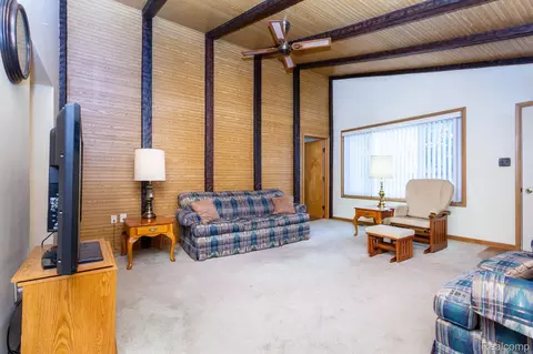 Living - 17127 Koester St, Riverview, MI 48193 photo 3 of 6