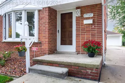 Exterior - 17127 Koester St, Riverview, MI 48193 photo 1 of 5