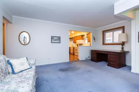 Living - 17127 Koester St, Riverview, MI 48193 photo 2 of 6