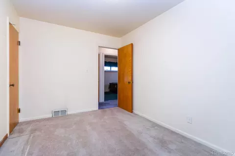 Bedroom - 17127 Koester St, Riverview, MI 48193 photo 3 of 7