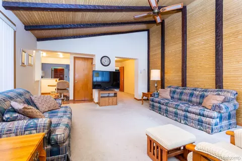 Living - 17127 Koester St, Riverview, MI 48193 photo 4 of 6