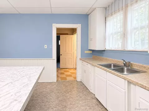 Kitchen - 420 Elm St, Adrian, MI 49221 photo 4 of 5