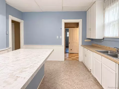 Kitchen - 420 Elm St, Adrian, MI 49221 photo 5 of 5