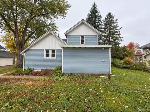 Exterior - 420 Elm St, Adrian, MI 49221 photo 2 of 3