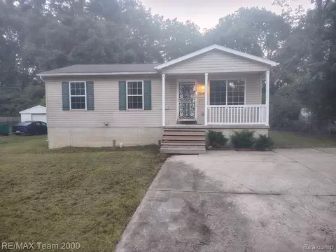 1649 S Pasadena Ave, Ypsilanti, MI 48198