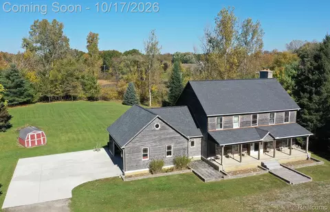 5733 Bordman Rd, Dryden, MI 48428