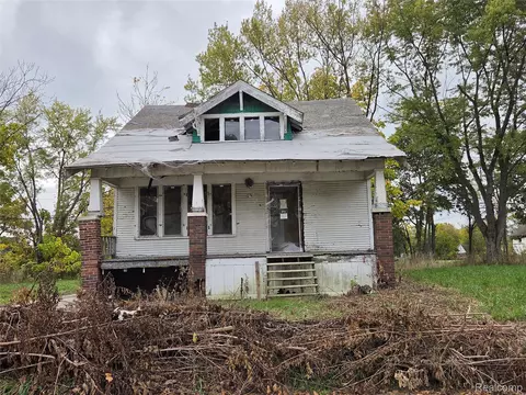 12451 Racine St, Detroit, MI 48205