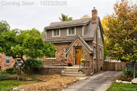 886 W Drayton St, Ferndale, MI 48220