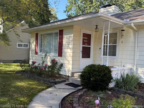Other - 703 Algonquin Ave, Flint, MI 48507 photo 2 of 8