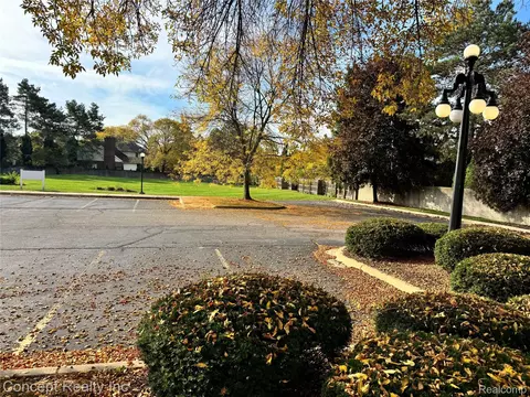 1300 E Lake Lansing Rd, East Lansing, MI 48823