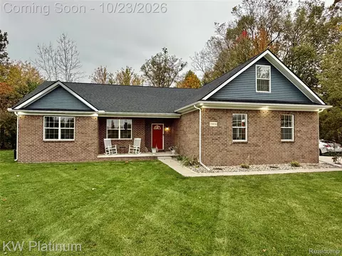 35938 Birchwood Ct, Huron, MI 48164