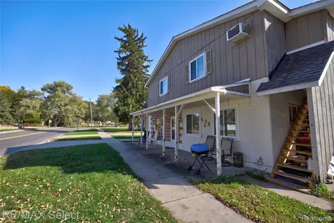 Exterior - 528 E Broad St, Linden, MI 48451 photo 1 of 4