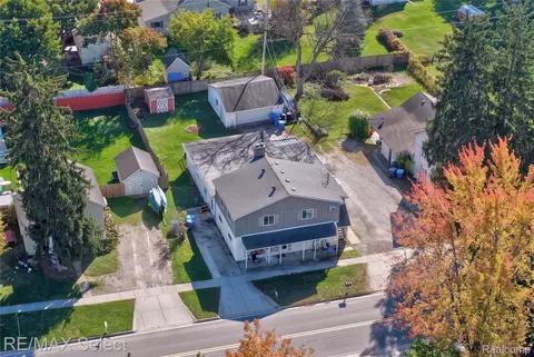 View/Area - 528 E Broad St, Linden, MI 48451 photo 1 of 5