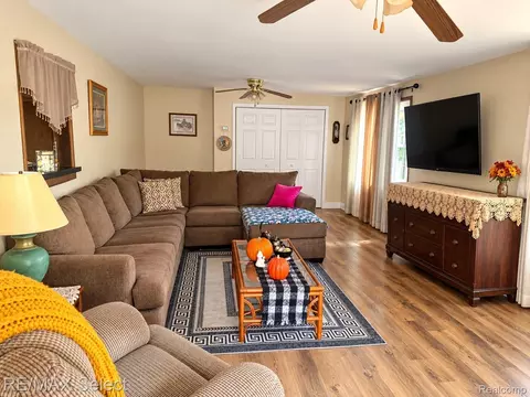 Living - 528 E Broad St, Linden, MI 48451 photo 1 of 1