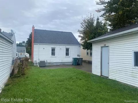 Exterior - 7515 Coleman St, Dearborn, MI 48126 photo 1 of 3