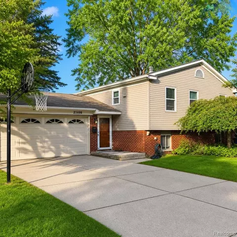 23898 Barfield St, Farmington Hills, MI 48336