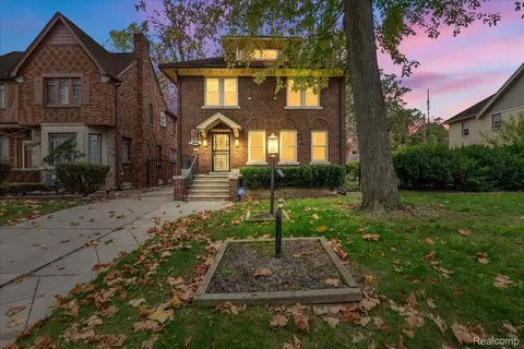 4221 Fullerton St, Detroit, MI 48238