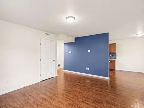 Living - 520 Cass St, Monroe, MI 48161 photo 3 of 4