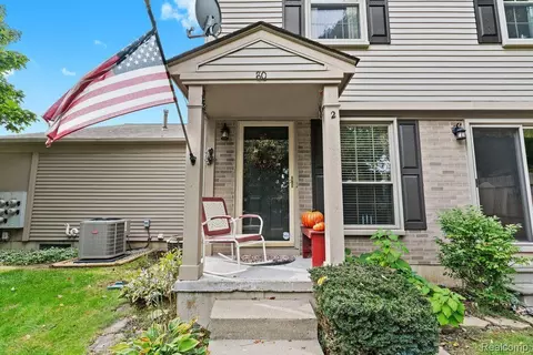 80 Pine Tree Ridge Pine Tree Ridge Dr Apt Dr #2, Waterford, MI 48327