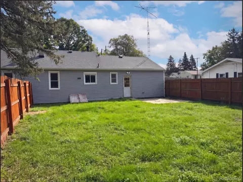 Exterior - 510 Gregory Pl, Leoni, MI 49202 photo 1 of 4