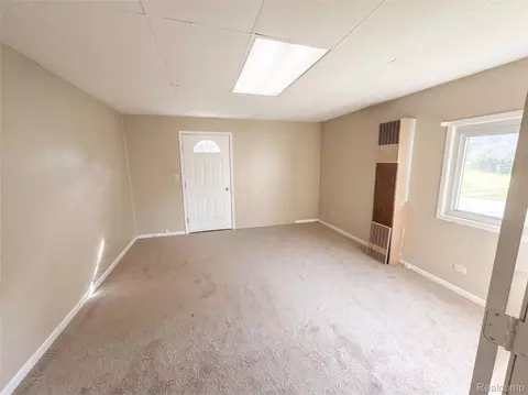 Living - 510 Gregory Pl, Leoni, MI 49202 photo 3 of 3