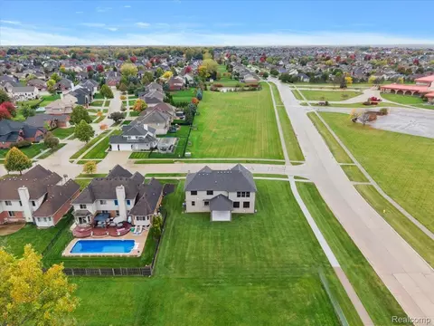 View/Area - 49928 Jean Dr, Macomb, MI 48044 photo 5 of 6