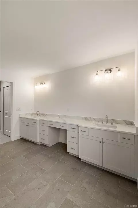 Bath - 49928 Jean Dr, Macomb, MI 48044 photo 6 of 9