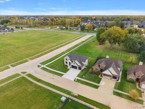View/Area - 49928 Jean Dr, Macomb, MI 48044 photo 3 of 6