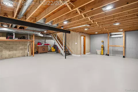 Other - 816 Meadow Dr, Davison, MI 48423 photo 16 of 28