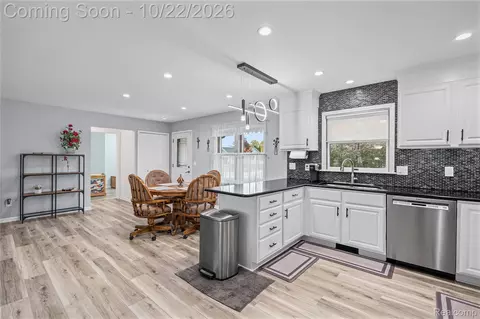 Other - 816 Meadow Dr, Davison, MI 48423 photo 7 of 28