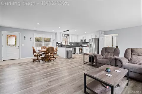 Other - 816 Meadow Dr, Davison, MI 48423 photo 11 of 28