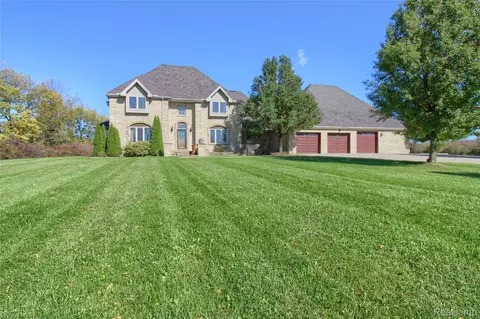 4305 Pointe Aux Peaux, Newport, MI 48166